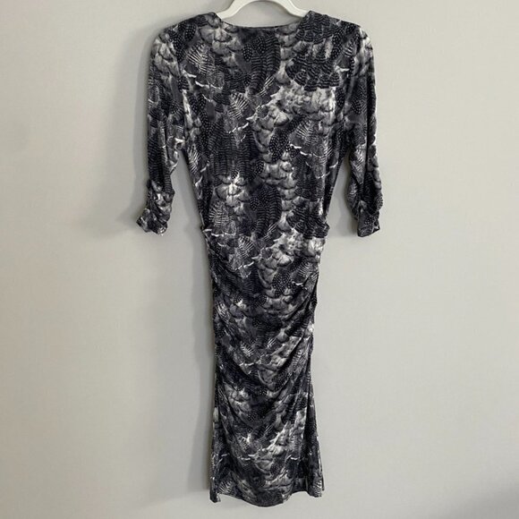 Lysse Scrunch Bodycon Dress Womens Small S Gray Feather Print - Picture 6 of 8